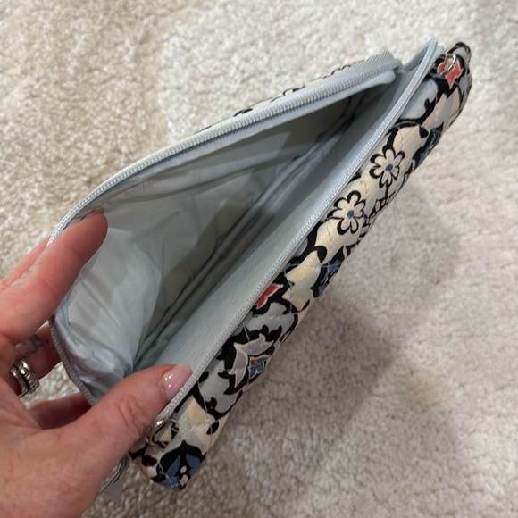 Vera Bradley wallet - Picture 3 of 3